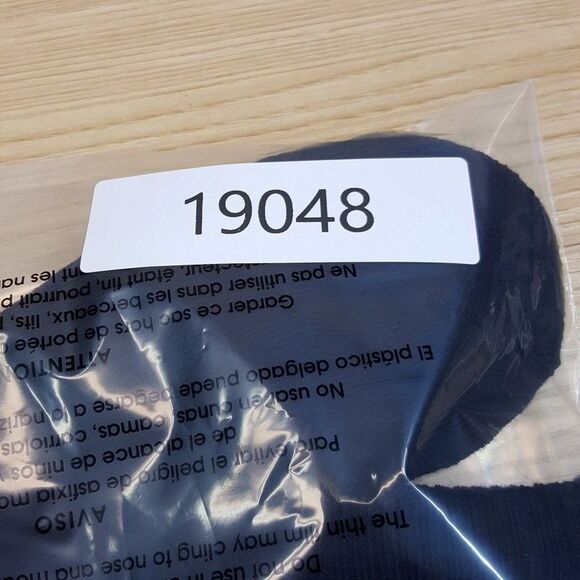 ADIDAS Low Cut Quarter Ankle Socks Mens Black 4-Pack Cushioned Logo - Picture 3 of 3